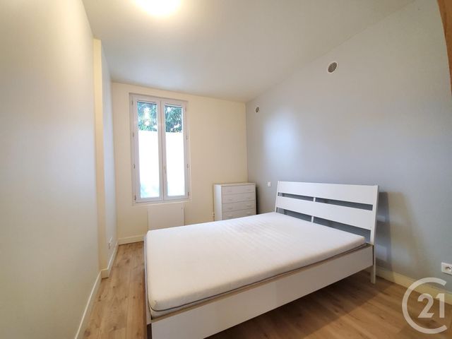 Appartement F2 &agrave; louer - 2 pi&egrave;ces - 23,89 m2 - Ivry Sur Seine - 94 - ILE-DE-FRANCE