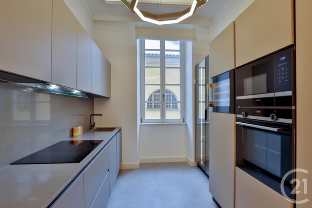 Appartement &agrave; vendre - 9 pi&egrave;ces - 231 m2 - Nice - 06 - PROVENCE-ALPES-COTE-D-AZUR