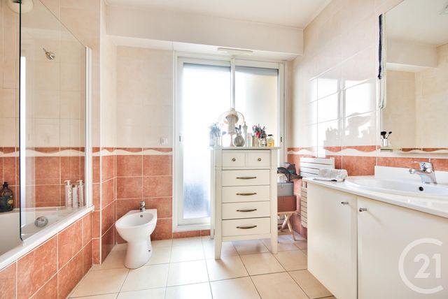 Appartement F3 &agrave; vendre - 3 pi&egrave;ces - 108,68 m2 - Beausoleil - 06 - PROVENCE-ALPES-COTE-D-AZUR