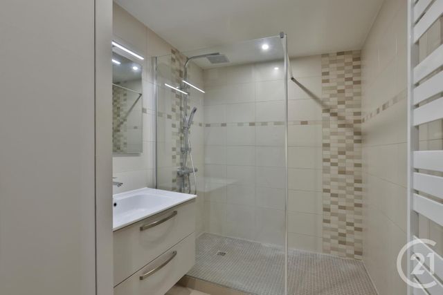 Maison &agrave; vendre - 9 pi&egrave;ces - 267,25 m2 - Nice - 06 - PROVENCE-ALPES-COTE-D-AZUR