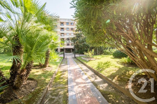 Appartement F3 &agrave; vendre - 3 pi&egrave;ces - 70,98 m2 - Nice - 06 - PROVENCE-ALPES-COTE-D-AZUR