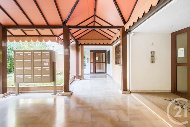 Appartement F3 &agrave; vendre - 3 pi&egrave;ces - 70,98 m2 - Nice - 06 - PROVENCE-ALPES-COTE-D-AZUR