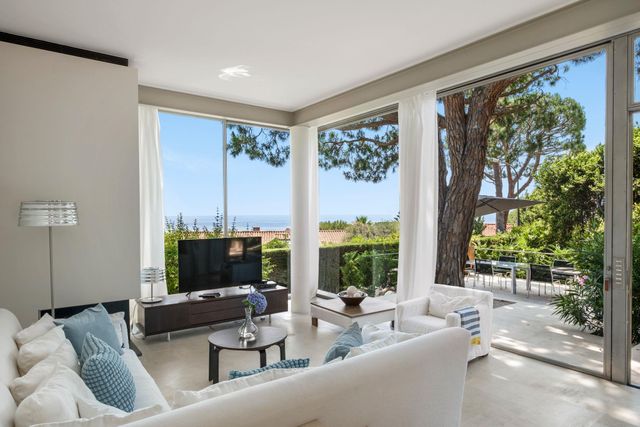 Maison à vendre - 6 pièces - 183 m2 - St Jean Cap Ferrat - 06 - PROVENCE-ALPES-COTE-D-AZUR