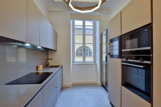 Appartement F4 à vendre - 4 pièces - 100 m2 - Nice - 06 - PROVENCE-ALPES-COTE-D-AZUR