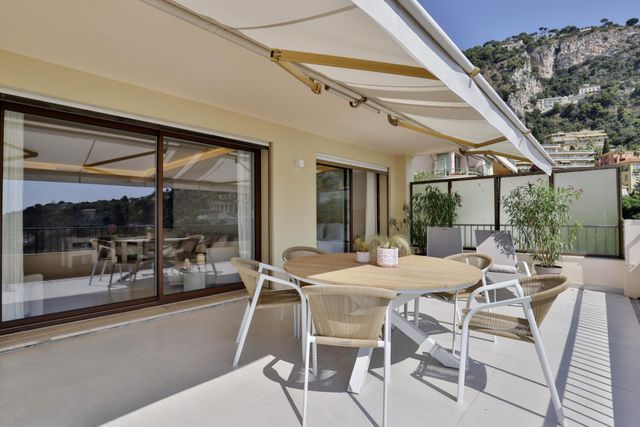 Appartement F3 à vendre - 3 pièces - 97 m2 - Villefranche Sur Mer - 06 - PROVENCE-ALPES-COTE-D-AZUR