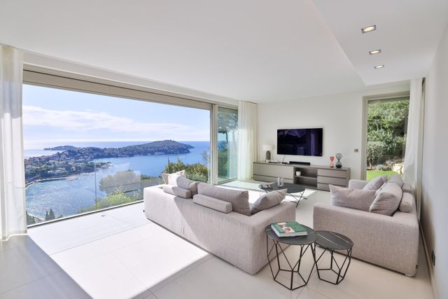 Maison à vendre - 8 pièces - 360 m2 - Villefranche Sur Mer - 06 - PROVENCE-ALPES-COTE-D-AZUR