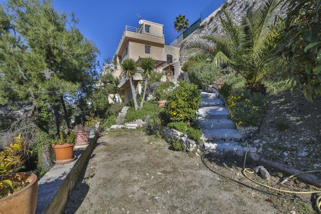 Maison à vendre - 6 pièces - 160 m2 - Nice - 06 - PROVENCE-ALPES-COTE-D-AZUR