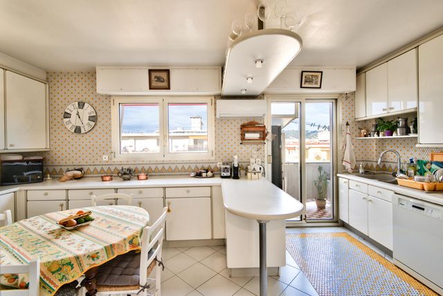 Appartement F3 &agrave; vendre - 3 pi&egrave;ces - 127,05 m2 - Nice - 06 - PROVENCE-ALPES-COTE-D-AZUR