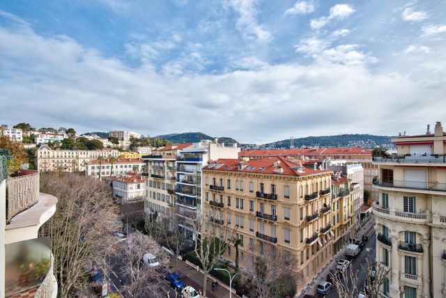 Appartement F3 &agrave; vendre - 3 pi&egrave;ces - 127,05 m2 - Nice - 06 - PROVENCE-ALPES-COTE-D-AZUR