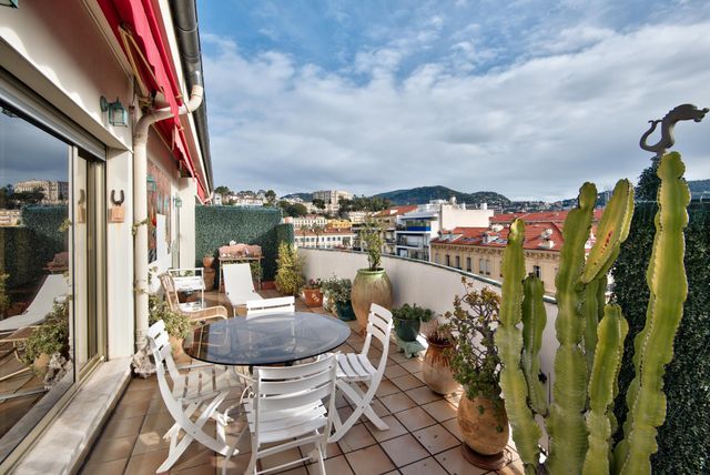 Appartement F3 &agrave; vendre - 3 pi&egrave;ces - 127,05 m2 - Nice - 06 - PROVENCE-ALPES-COTE-D-AZUR