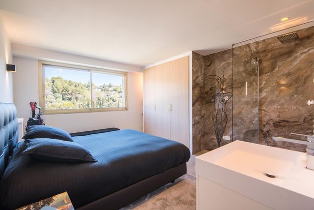 Appartement F4 &agrave; vendre - 4 pi&egrave;ces - 98 m2 - Nice - 06 - PROVENCE-ALPES-COTE-D-AZUR