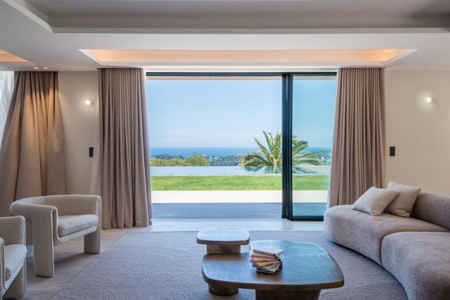 Maison &agrave; vendre - 8 pi&egrave;ces - 430 m2 - Nice - 06 - PROVENCE-ALPES-COTE-D-AZUR