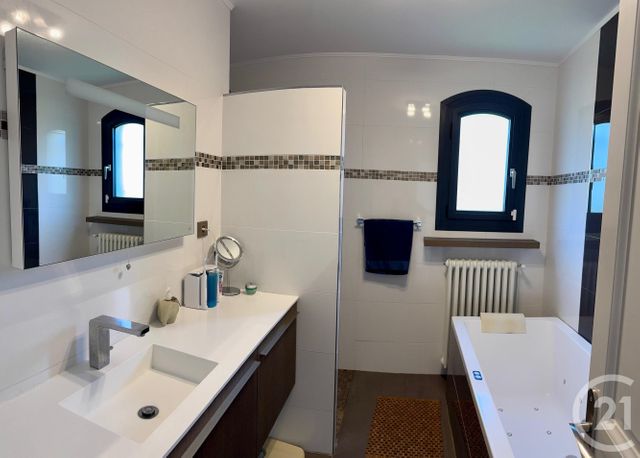 Maison &agrave; vendre - 7 pi&egrave;ces - 195 m2 - Avrille - 49 - PAYS-DE-LOIRE