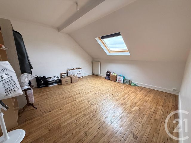 Maison &agrave; louer - 6 pi&egrave;ces - 112 m2 - Ste Gemmes Sur Loire - 49 - PAYS-DE-LOIRE