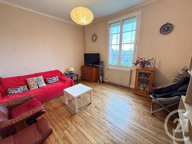 Maison &agrave; louer - 6 pi&egrave;ces - 112 m2 - Ste Gemmes Sur Loire - 49 - PAYS-DE-LOIRE