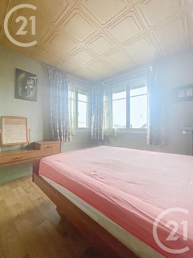 Appartement F4 à vendre - 4 pièces - 70 m2 - Noisy Le Sec - 93 - ILE-DE-FRANCE