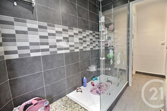 Appartement F3 à vendre - 3 pièces - 55 m2 - Noisy Le Sec - 93 - ILE-DE-FRANCE