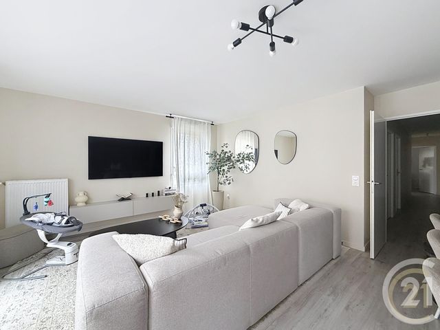 Appartement F5 à vendre - 5 pièces - 97,54 m2 - Bondy - 93 - ILE-DE-FRANCE