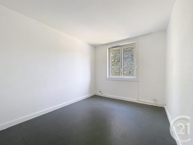 Appartement F3 à vendre - 3 pièces - 55 m2 - Bondy - 93 - ILE-DE-FRANCE