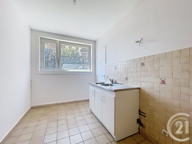 Appartement F3 à vendre - 3 pièces - 55 m2 - Bondy - 93 - ILE-DE-FRANCE