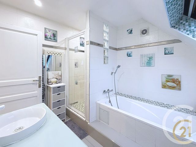 Maison à vendre - 5 pièces - 120 m2 - Bondy - 93 - ILE-DE-FRANCE