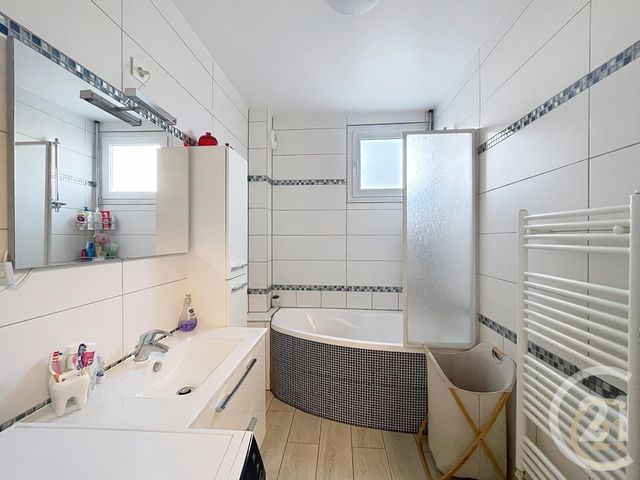 Appartement F3 &agrave; vendre - 3 pi&egrave;ces - 66,55 m2 - Bondy - 93 - ILE-DE-FRANCE