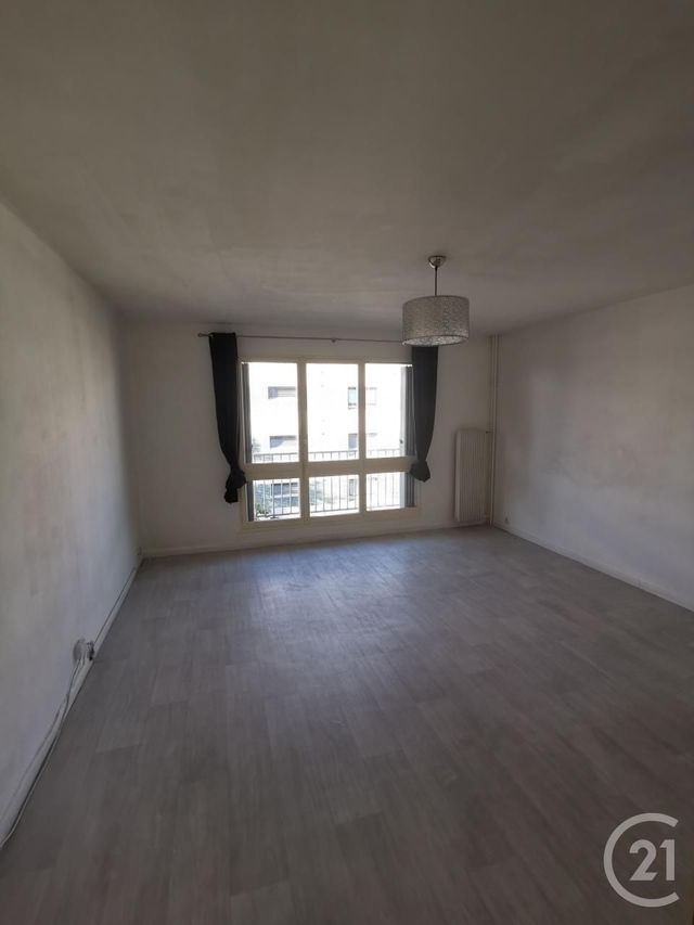 Appartement F2 à louer - 2 pièces - 41,43 m2 - Le Blanc Mesnil - 93 - ILE-DE-FRANCE
