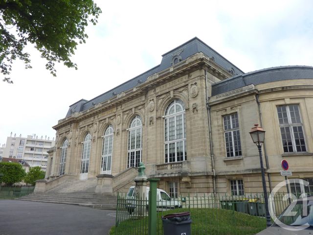 Parking à louer - 12 m2 - Les Lilas - 93 - ILE-DE-FRANCE