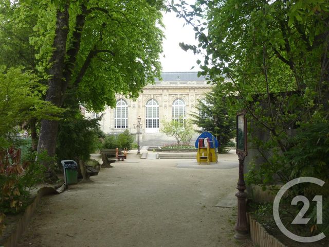 Parking à louer - 12 m2 - Les Lilas - 93 - ILE-DE-FRANCE
