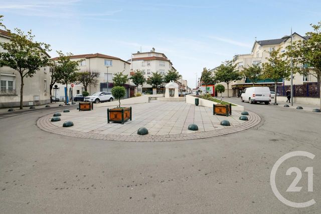 Appartement F3 à vendre - 3 pièces - 49 m2 - Le Blanc Mesnil - 93 - ILE-DE-FRANCE