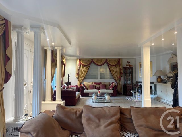 Maison à vendre - 8 pièces - 293,03 m2 - Le Blanc Mesnil - 93 - ILE-DE-FRANCE