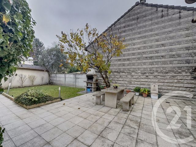 Maison à vendre - 7 pièces - 137,14 m2 - Le Blanc Mesnil - 93 - ILE-DE-FRANCE