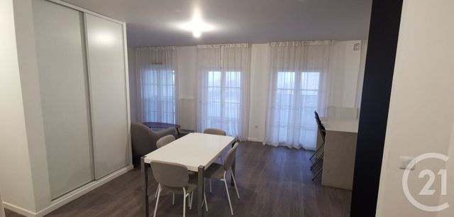 Appartement F3 &agrave; louer - 3 pi&egrave;ces - 66,66 m2 - Drancy - 93 - ILE-DE-FRANCE