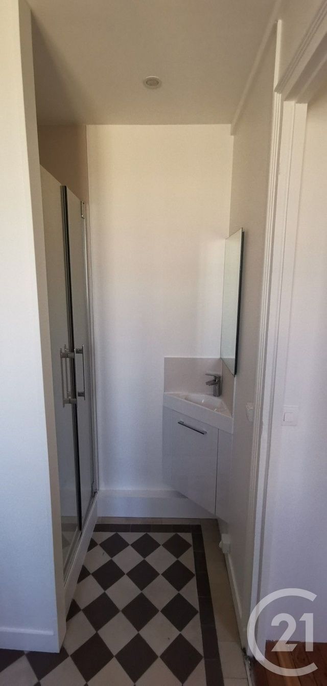 Appartement Studio &agrave; louer - 1 pi&egrave;ce - 17,56 m2 - Levallois Perret - 92 - ILE-DE-FRANCE