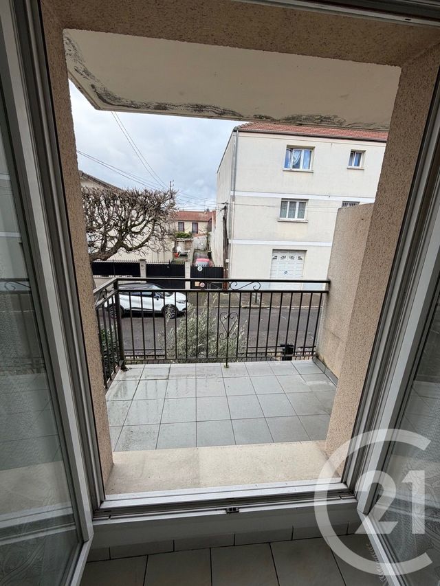 Appartement F2 &agrave; louer - 2 pi&egrave;ces - 49,95 m2 - Le Blanc Mesnil - 93 - ILE-DE-FRANCE