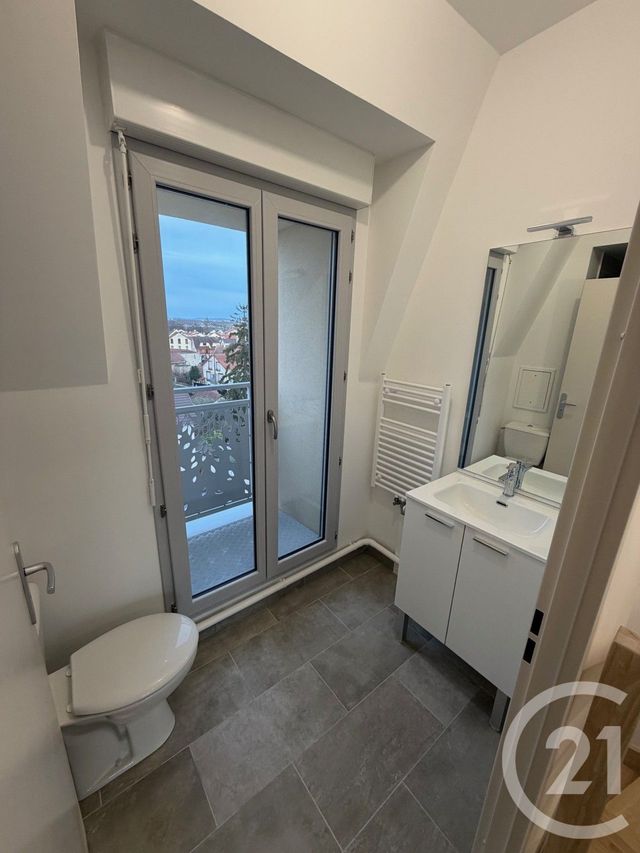 Appartement Duplex &agrave; louer - 4 pi&egrave;ces - 83,53 m2 - Le Blanc Mesnil - 93 - ILE-DE-FRANCE