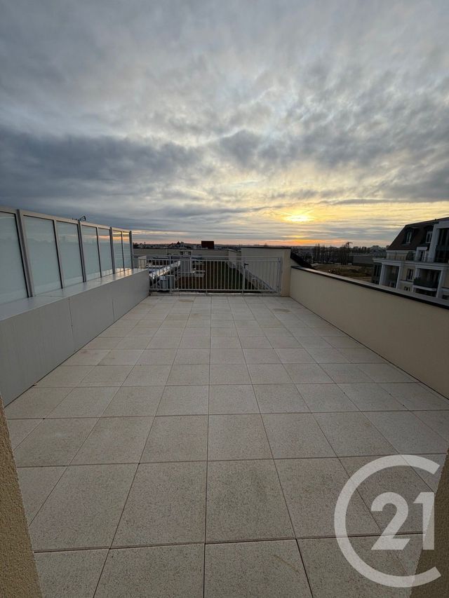 Appartement Duplex &agrave; louer - 4 pi&egrave;ces - 83,53 m2 - Le Blanc Mesnil - 93 - ILE-DE-FRANCE