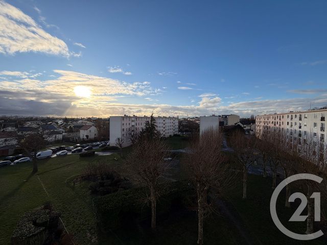 Appartement F4 &agrave; louer - 4 pi&egrave;ces - 63,44 m2 - Le Blanc Mesnil - 93 - ILE-DE-FRANCE