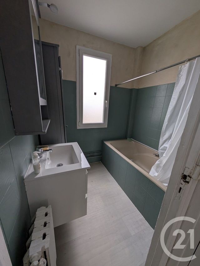 Appartement F4 &agrave; louer - 4 pi&egrave;ces - 63,44 m2 - Le Blanc Mesnil - 93 - ILE-DE-FRANCE