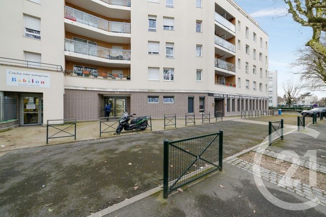Appartement F2 &agrave; louer - 2 pi&egrave;ces - 42,12 m2 - Le Blanc Mesnil - 93 - ILE-DE-FRANCE