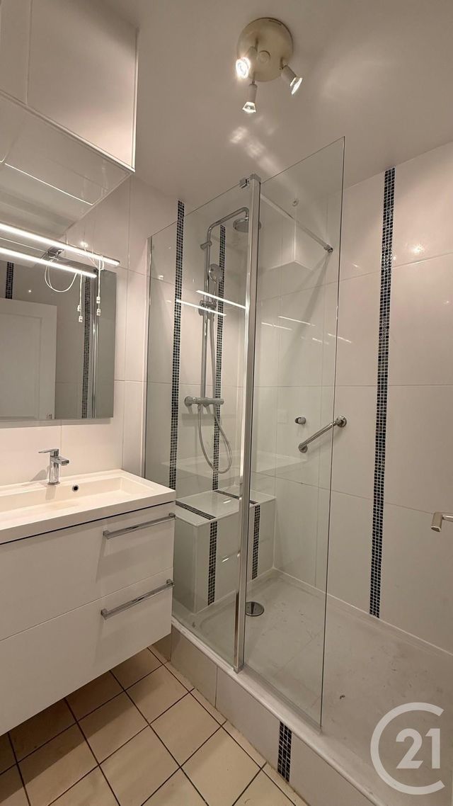 Appartement F3 &agrave; louer - 3 pi&egrave;ces - 64,73 m2 - Le Perreux Sur Marne - 94 - ILE-DE-FRANCE