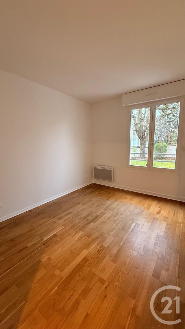 Appartement F3 &agrave; louer - 3 pi&egrave;ces - 64,73 m2 - Le Perreux Sur Marne - 94 - ILE-DE-FRANCE