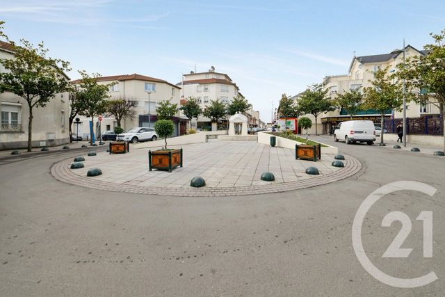 Appartement F2 &agrave; louer - 2 pi&egrave;ces - 42,01 m2 - Le Blanc Mesnil - 93 - ILE-DE-FRANCE
