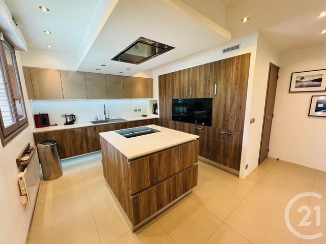 Maison &agrave; louer - 8 pi&egrave;ces - 142,86 m2 - Noisy Le Grand - 93 - ILE-DE-FRANCE