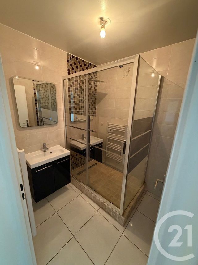 Appartement F3 &agrave; louer - 3 pi&egrave;ces - 64,35 m2 - Le Blanc Mesnil - 93 - ILE-DE-FRANCE