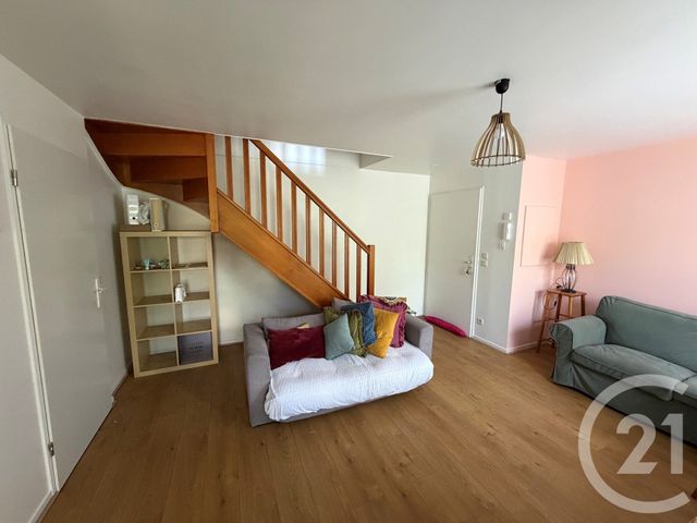Appartement Duplex &agrave; louer - 3 pi&egrave;ces - 60,01 m2 - Le Blanc Mesnil - 93 - ILE-DE-FRANCE
