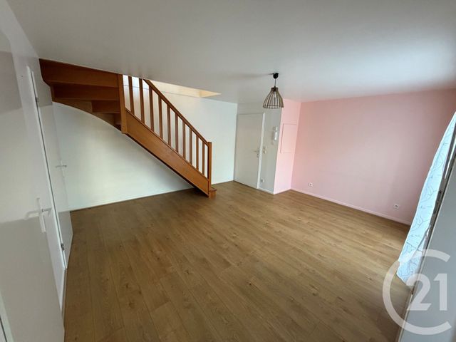 Appartement Duplex &agrave; louer - 3 pi&egrave;ces - 60,01 m2 - Le Blanc Mesnil - 93 - ILE-DE-FRANCE