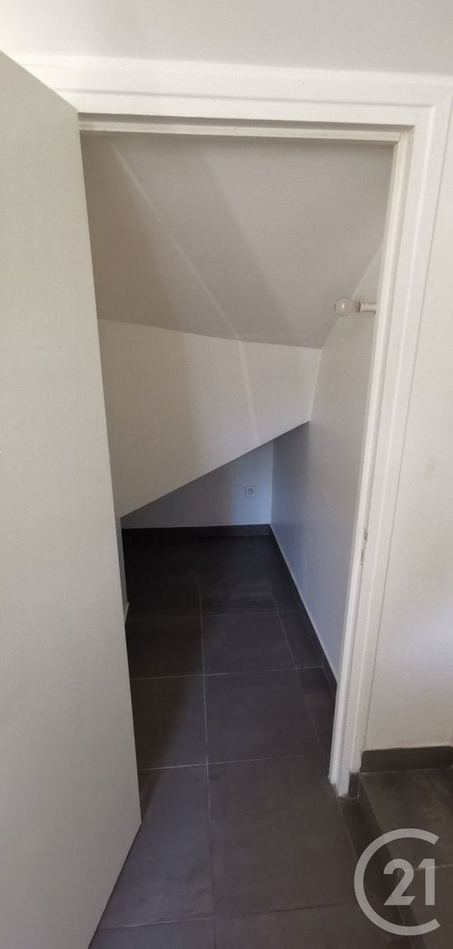 Appartement F2 &agrave; louer - 2 pi&egrave;ces - 42,52 m2 - Fosses - 95 - ILE-DE-FRANCE