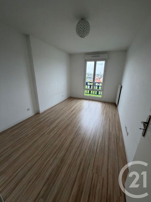 Appartement Duplex &agrave; louer - 3 pi&egrave;ces - 64,57 m2 - Le Blanc Mesnil - 93 - ILE-DE-FRANCE