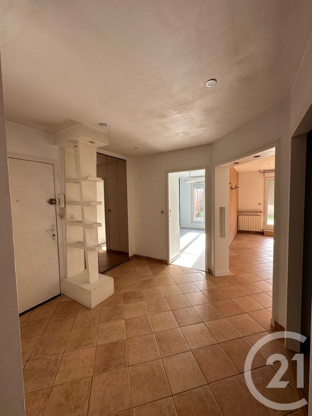 Appartement F3 &agrave; louer - 3 pi&egrave;ces - 66,09 m2 - Villeparisis - 77 - ILE-DE-FRANCE
